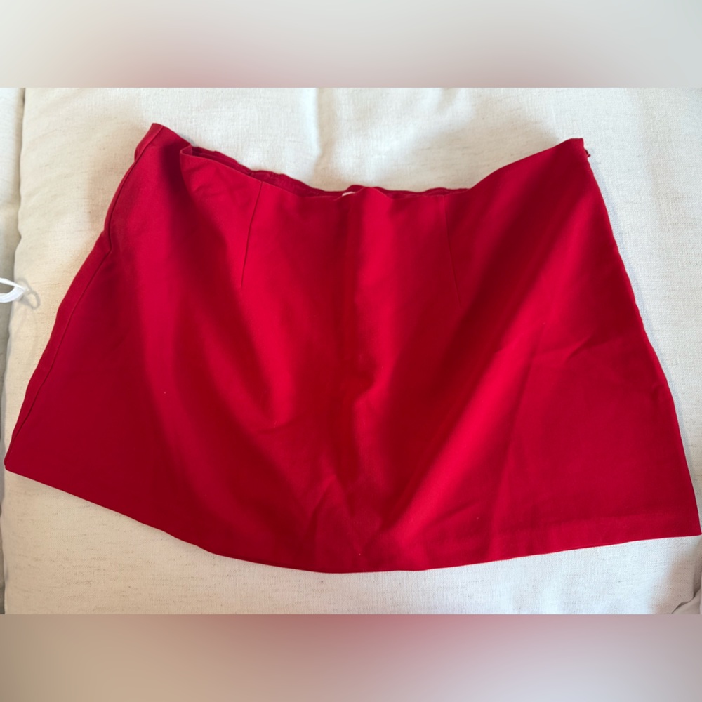 Abercrombie Red Scarlett Menswear Skort XXL
